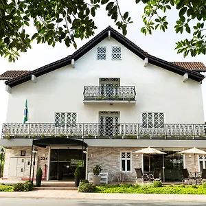 hotel-sabrina.santa-catarina-brasil.com/